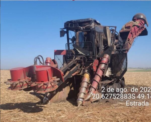 Colheitadeira Case IH A 7700 - Ano 2009 - Série A771546